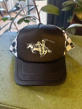 Vintage Style Cowboy Trucker Hat Black Checkered Snapback Lasso Western
